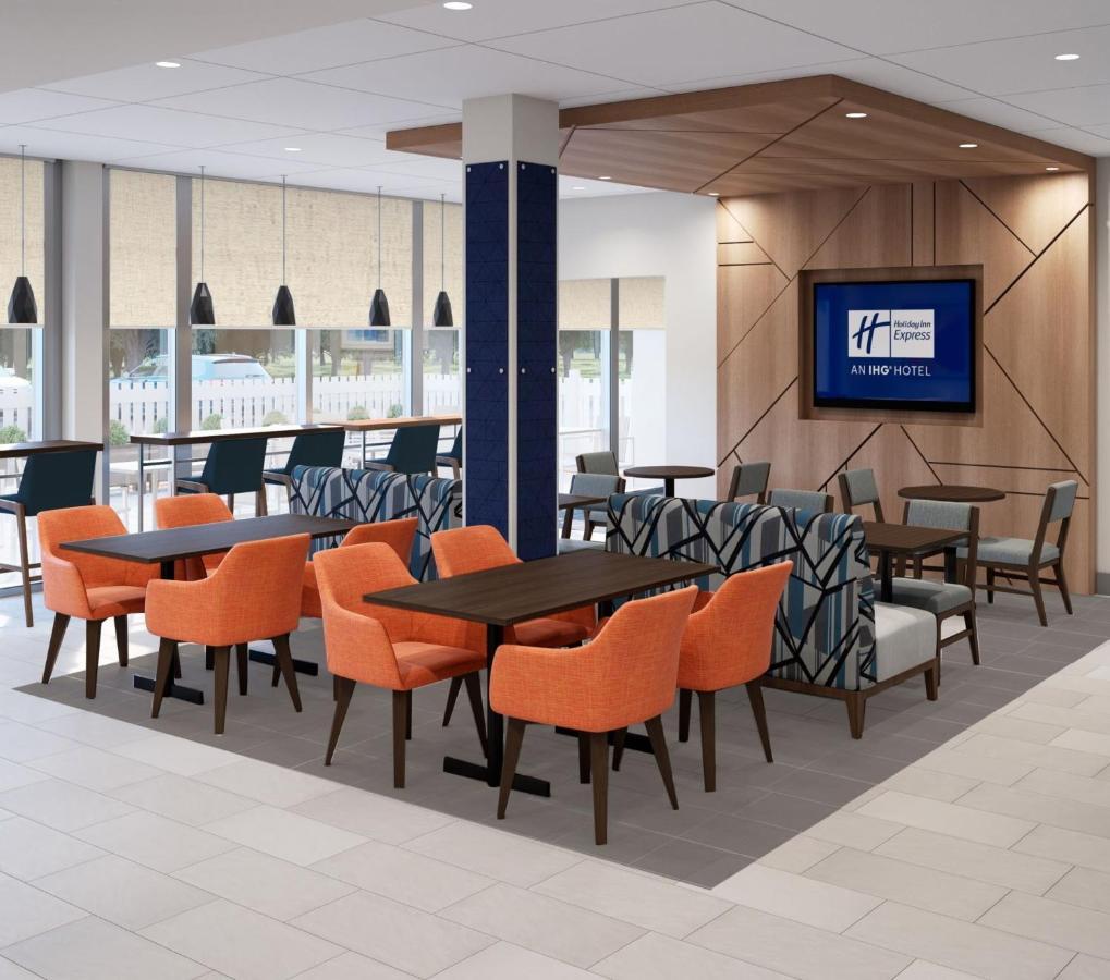 Holiday Inn Express & Suites Atlanta South - Stockbridge By Ihg Exterior photo